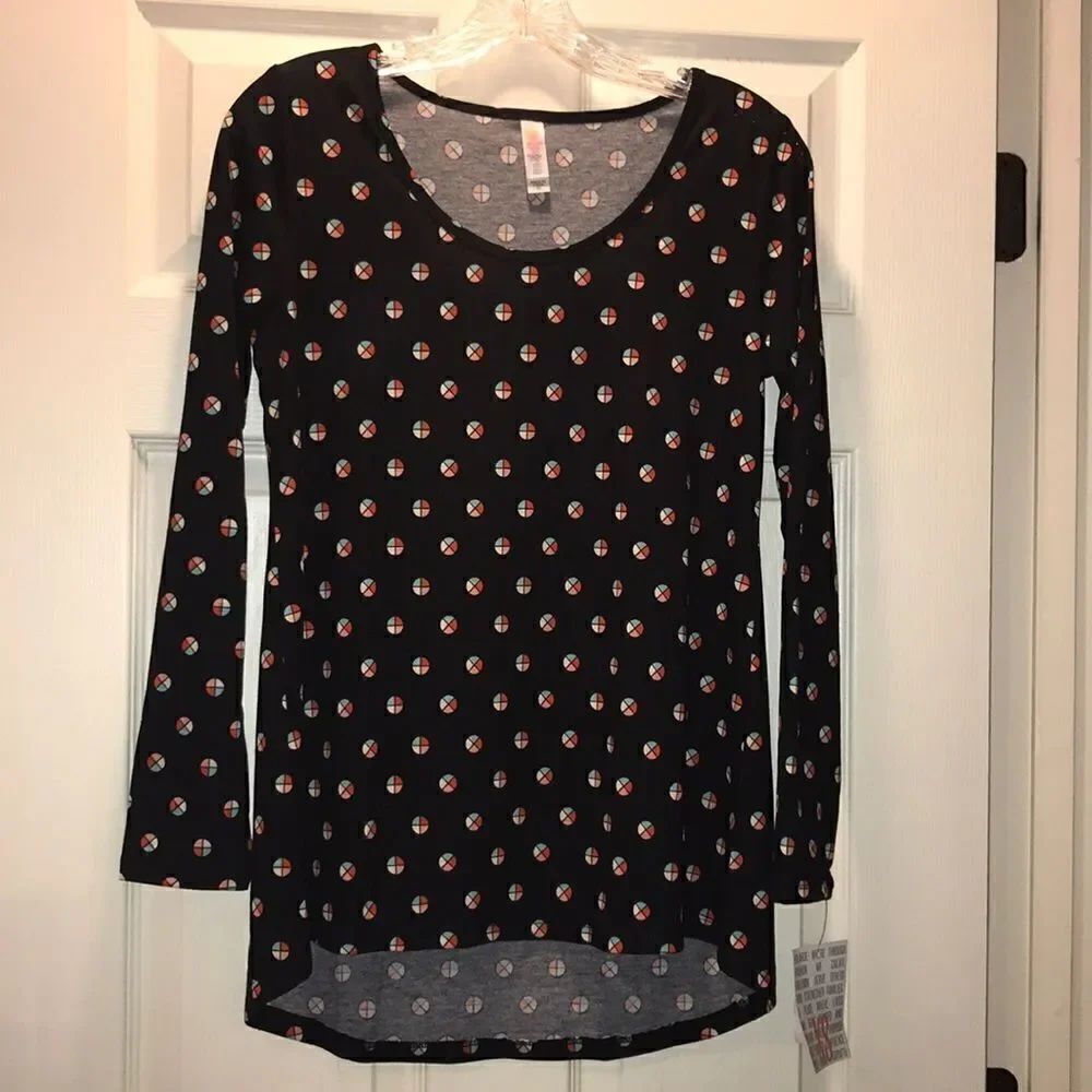 (5/$25) LuLaRoe Black Geometric Print Lynnae Long Sleeve Top